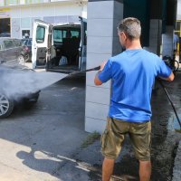 Redukcija vode udarac za autopraonice