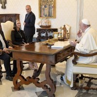 Princ Albert i princeza Charlene u Vatikanu