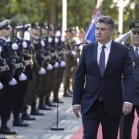 Zoran Milanović dodijelio počasne činove i odlikovanja braniteljima