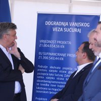 Premijer Plenković na svečanom otvorenju preuređenog lukobrana u Sućurju