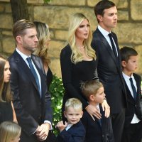 Jared Kushner s Ivankom Trump i djecom