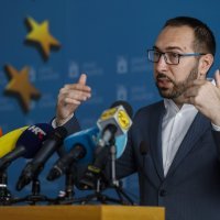 Redovitu konferenciju održali su zagrebački gradonačelnik Tomašević i zamjenica Dolenec