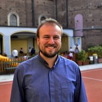 Svećenik Mattia Bernasconi