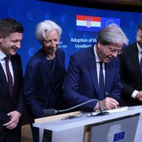 Ulazak Hrvatske u eurozonu