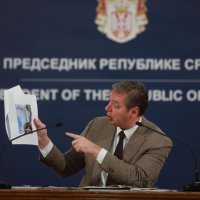 Aleksandar Vučić drži presicu o stanju na Kosovu