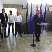 Konferencija za medije o remontu protupožarnih aviona