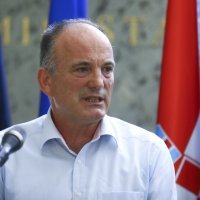 Konferencija za medije o remontu protupožarnih aviona