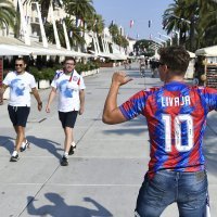 Split - navijači Hajduka na Rivi prije utakmice Hajduk - Vitoria