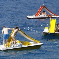 Gužve na makarskim plažama