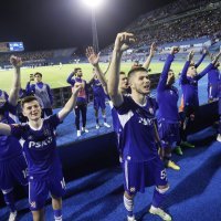 Dinamo slavi s navijačima
