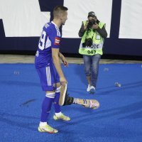 Bačena proteza ispod sjeverne tribine