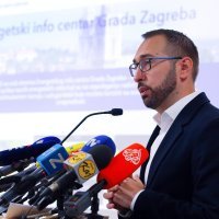 Konferencija za novinare Tomislava Tomaševića