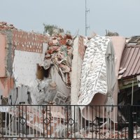 Na pečenjaru u Dubravi srušio se dio susjednog zida