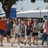 Gužva u trajektnoj luci u Splitu