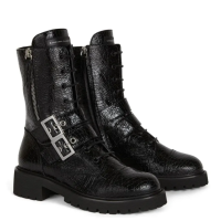 Giuseppe Zanotti (Farfetch)
