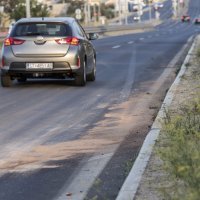 Mjesto sudara osobnog automobila i motocikla na brzoj cesti u Kaštelima