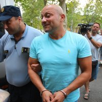 Privođenje osumnjičenih za malverzacije u INI na Županijski sud.