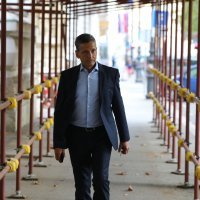 Privođenje osumnjičenih za malverzacije u INI na Županijski sud