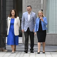 Susret švedske premijerke Andersson i ukrajinskog ministra vanjskih poslova Dmitra Kuleba