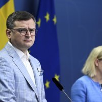Susret švedske premijerke Andersson i ukrajinskog ministra vanjskih poslova Dmitra Kuleba