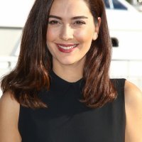 Berguzar Korel