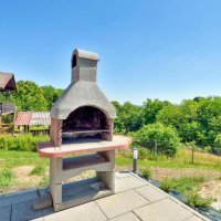 Nice home in Dragoslavec