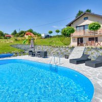 Nice home in Dragoslavec