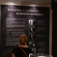 Mussolinijev grob i izložba