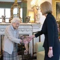 Liz Truss i kraljica Elizabeta