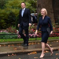 Liz Truss sa suprugom Hughom O’Learyjem