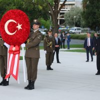 Turski predsjednik Erdogan položio vijenac ispred Spomenika domovini