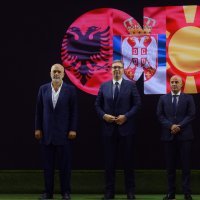 Vučić na sajmu vina u Beogradu