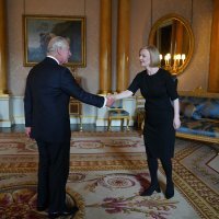 Kralj Charles III. i premijerka Liz Truss