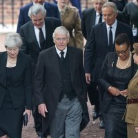 Vijeće za nasljeđivanje trona