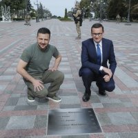 Volodimir Zelenski i Mateusz Morawiecki