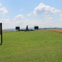 Spomen ploče u Galovića polju