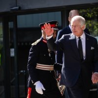 Princ William i kralj Charles III