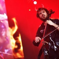 2Cellos