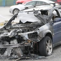 U Vrapču izgorjela dva auta