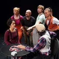 Shiner u Ludoj kući, priprema predstave