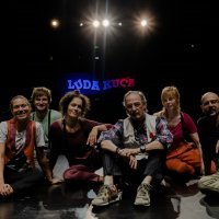 Shiner u Ludoj kući, priprema predstave