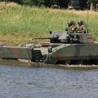 Ranije inačice Rosomaka imaju mogućnost plutanja