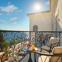 Hotel Moeesy, Blue & Green Oasis