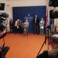 Oporba o promjenama Ustava