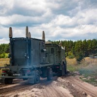 Kompleks prevozi kamion KamAZ ili Ural