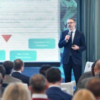 Predsjednik Uprave Privredne banke Zagreb Dinko Lucić