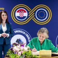 Izvanredna sjednica Vlade