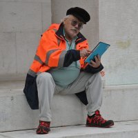 Prosvjed Radničke fronte ispred HDZ-a