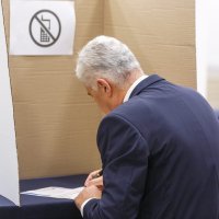 Dragan Čović u pratnji supruge glasao na izborima u BiH