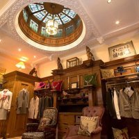 latern-in-ladies-floor